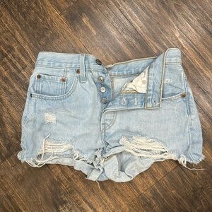 🔥 Levi’sJeans 501 Denim Destroyed Shorts Size 26 Waist Light Blue Frayed